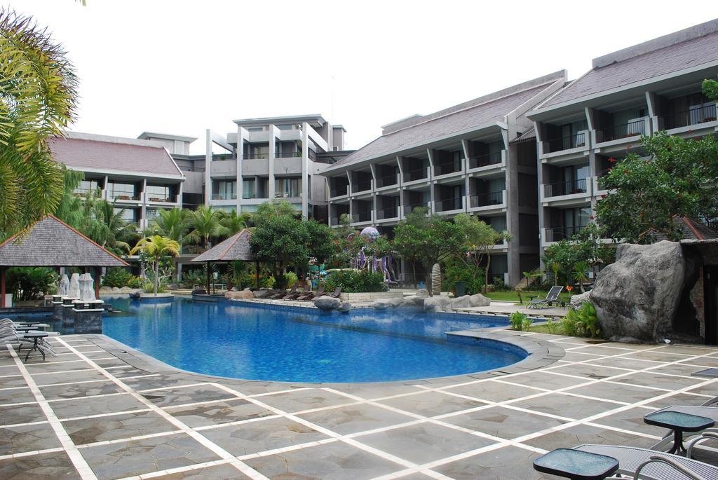 Bela International Hotel & Conventionternate Exterior foto